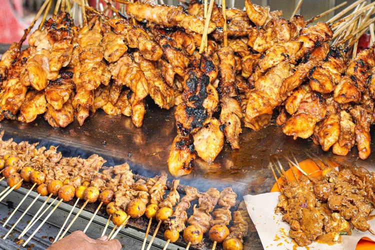 Cilacap's Mendoan: A Traditional Snack That Excites the Palate